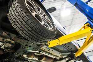 Elevador para estética automotiva (capa)